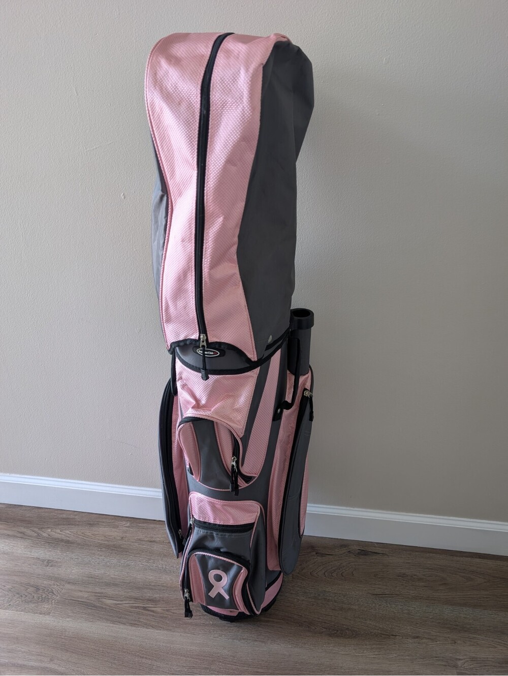 RH Founders Club Believe Ladies Pink Golf Bag Breast Cancer Ribbon